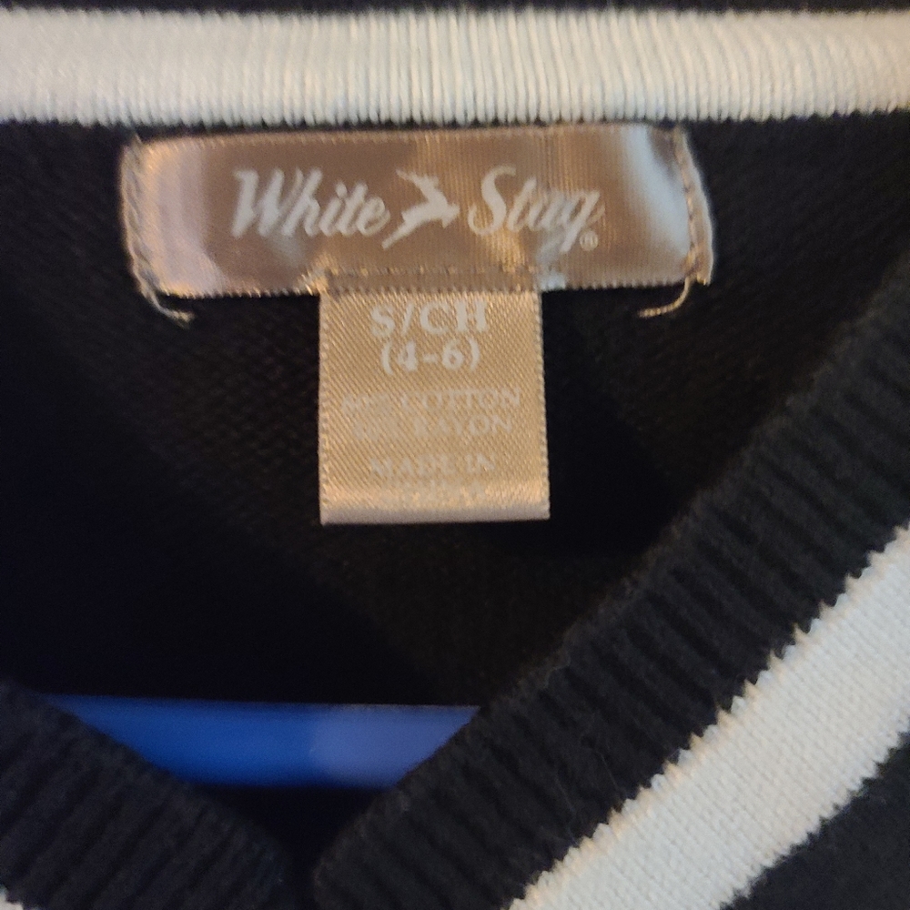 V-neck top - Picture 2 of 2